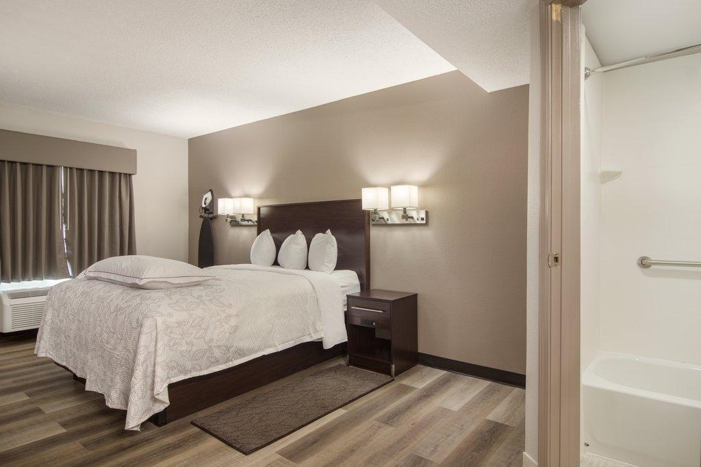 Red Roof Plus+ & Suites Erie Bagian luar foto